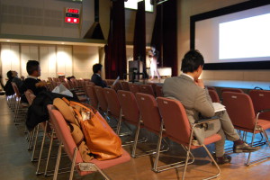 進行のチェックも怠りません。 